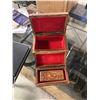 Image 4 : 3 Nesting Wooden Jewelry Boxes
