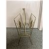 Image 2 : Mid-Century Magazine Rack