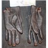 Image 2 : STAR WARS THE ACOLYTE JEDI YORD FANDOR GLOVES SCREEN USED PAIR