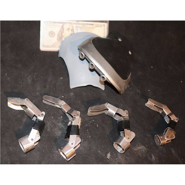 RUNAWAYS MARVEL TV SERIES FISTIGANS PROTOTYPE GLOVE SUPER HERO