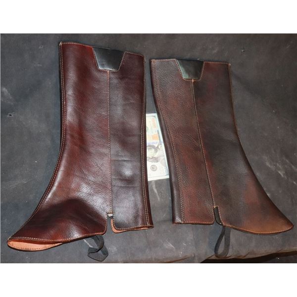 STAR WARS THE MANDALORIAN BOOT SPATS PAIR PRODUCTION PROTOTYPE MALE