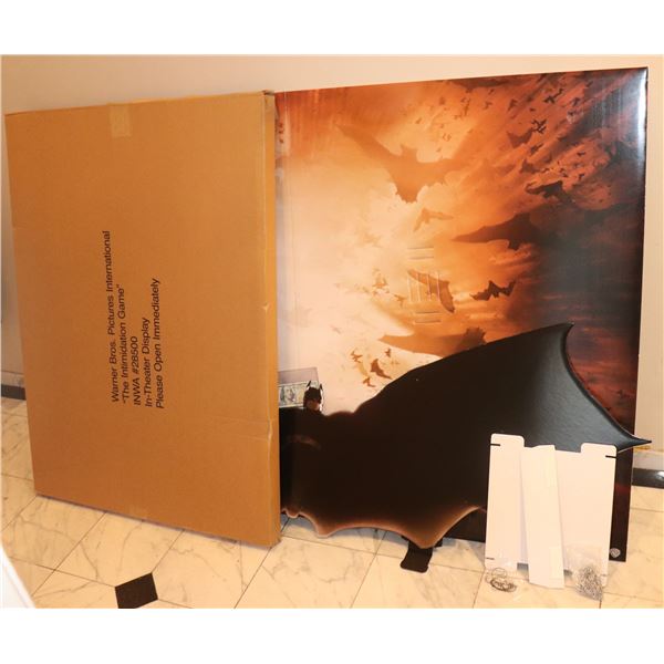 BATMAN BEGINS THEATER DISPLAY SEALED NEW IN BOX SUPER HERO A