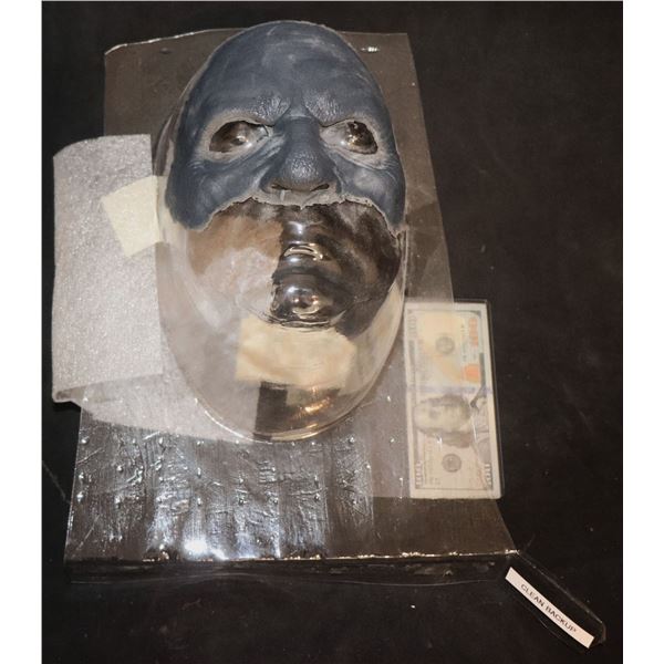 INSIDIOUS LIPSTICK-FACE RED DEMON BACK UP HERO APPLIANCE B