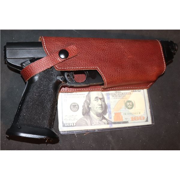 STAR WARS THE MANDALORIAN BO-KATAN CLAN KRYZE BLASTER W/ HOLSTER PROTOTYPE RIGHT HAND D