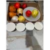 Image 1 : Artificial fruit, and small pedestals