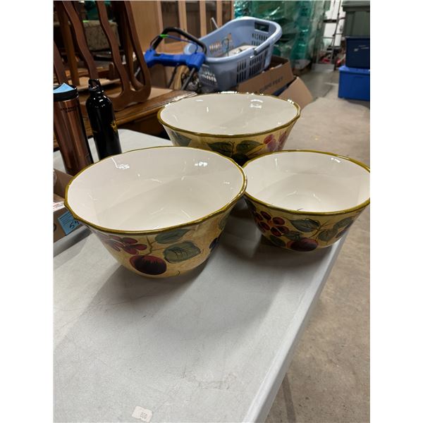Raymond  Waites bowls