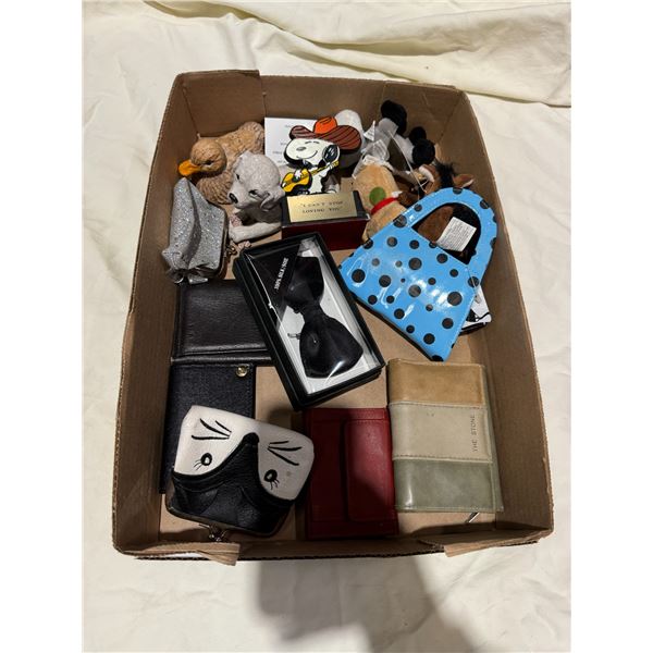 Wallets and collectibles