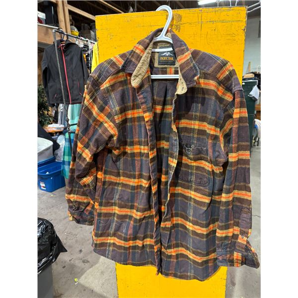 Pacific Trail outdoor wear large