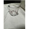 Image 1 : Fire king measuring cup