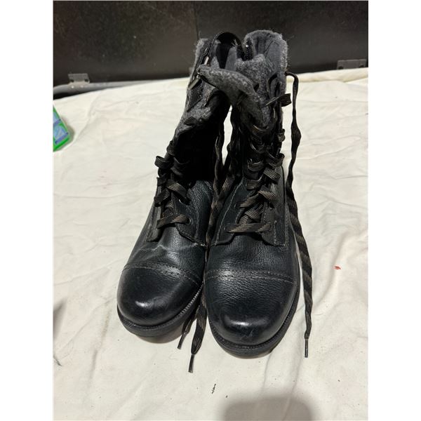 Boot size 9