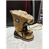Image 1 : Sorel size 5 boots