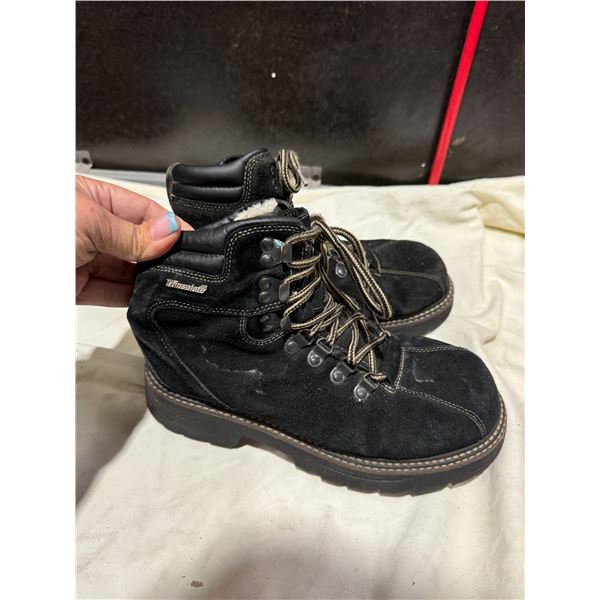Thinsulate boots size 39