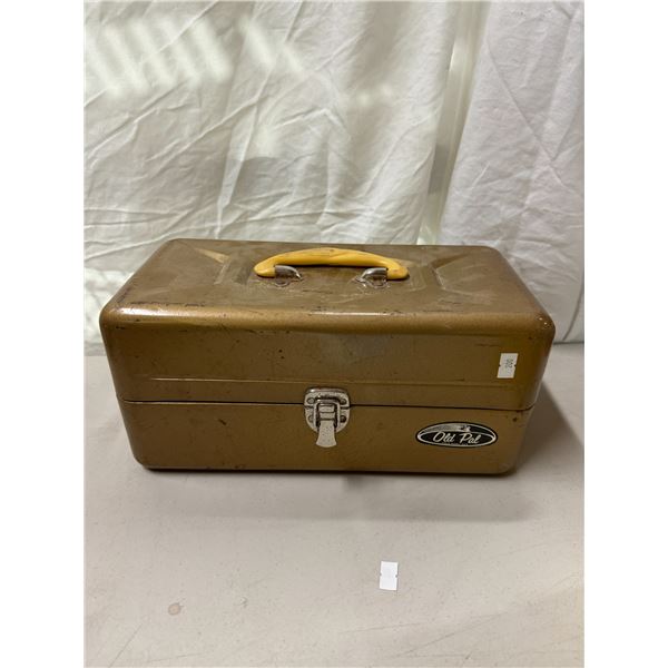 Old pal, vintage tacklebox