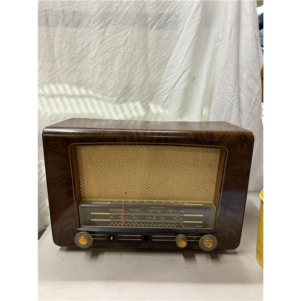 Phillips type 725 vintage radio