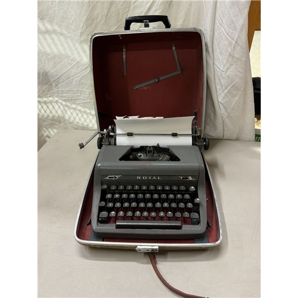 Royal antique typewriter