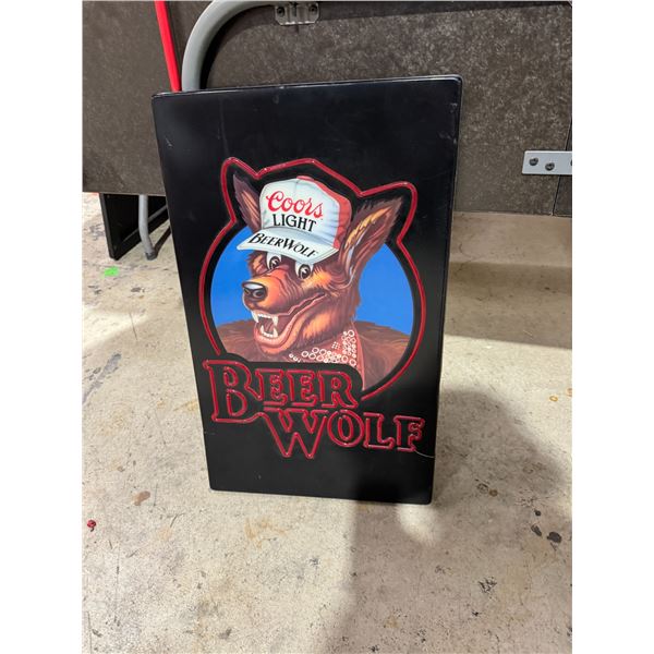 Coors light decor has been repaired