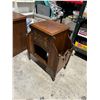 Image 2 : Antique side table