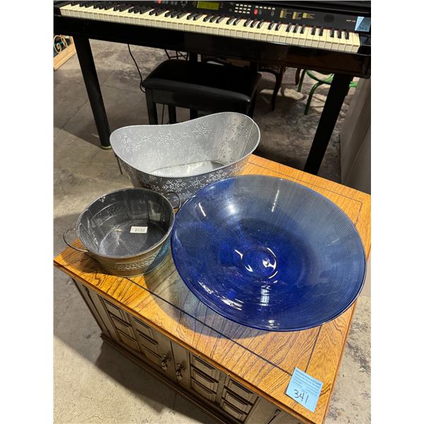 Home decor, bowl, and baskets