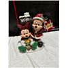 Image 1 : Disney Mickey and Minnie welcome decor