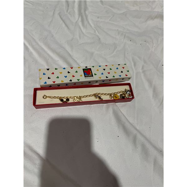 Charm bracelet, Mickey