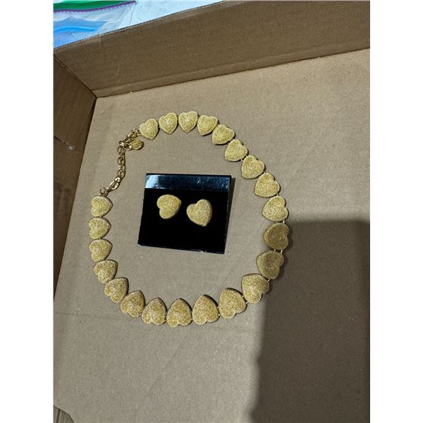 Gold tone, heart necklace/earring set