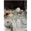 Image 3 : Kitchen items lot