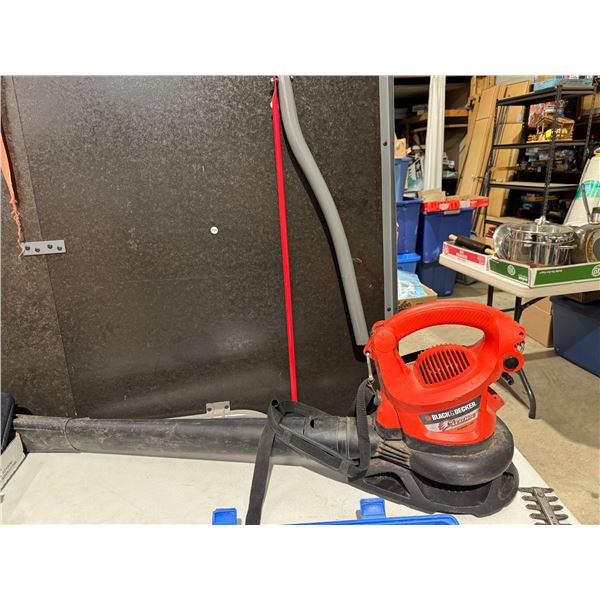 Black & Decker blower leaf hog