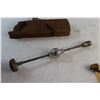 Image 7 : (2) Moulding Planes and Vintage Yanke Screwdriver