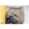 Image 2 : (2) Blankets - Consignor Says Like New