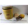 (3) Ladies Vintage Hats, Vintage Stetson Cardboard Rounded Box