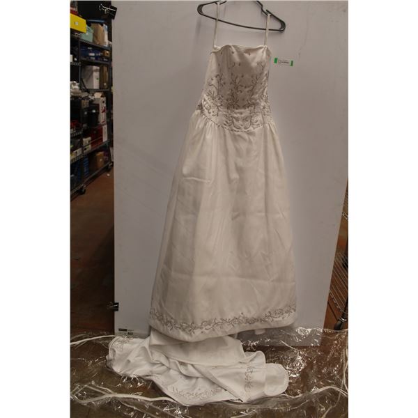 * Wedding Dress - Size 10 - Some Staining as Pictured