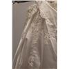 Image 6 : * Wedding Dress - Size 14 - Removable Train