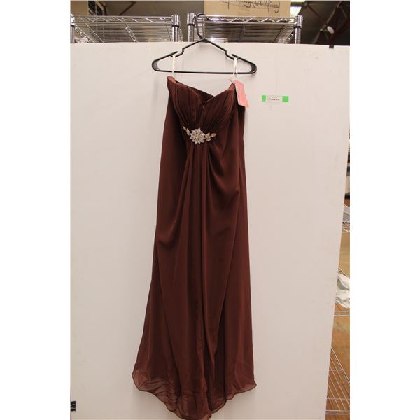 * Prom/Graduation Dress - Size 16