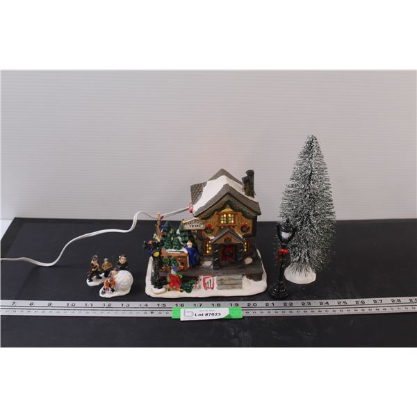 Light-up Christmas Tree Shop Decor w/Figurines