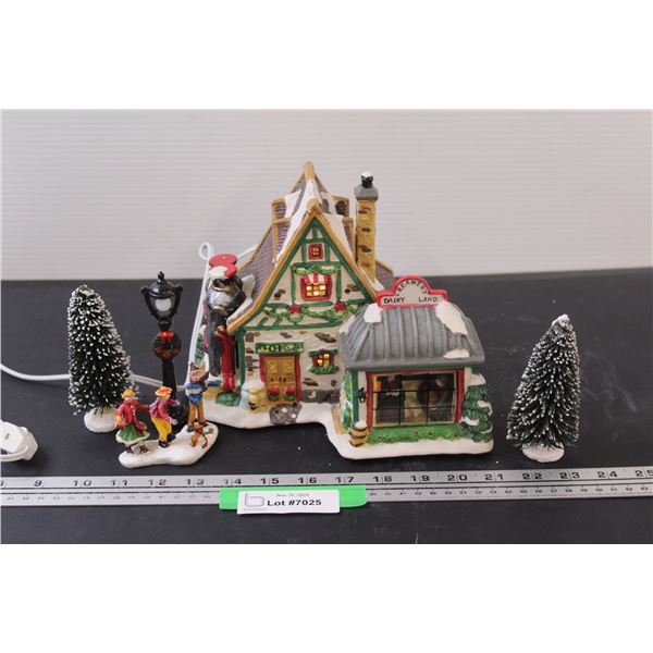Light-up Christmas Dairyland Creamery Decor w/Figurines
