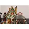 Image 2 : Light-up Christmas Dairyland Creamery Decor w/Figurines