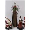 Image 3 : (2) Santa Figurines, Angel Figurine, Present Vase