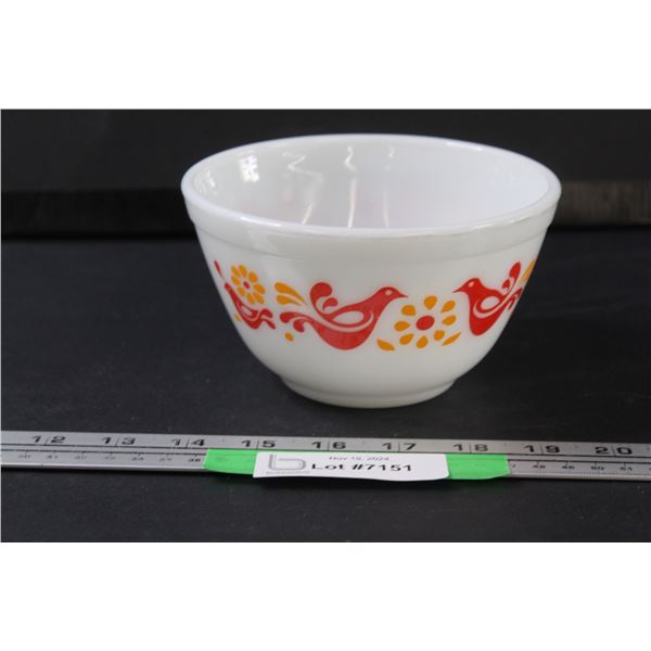 PYREX Mixing Bowl: Friendship Pattern - 1.5 Pint