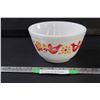 Image 1 : PYREX Mixing Bowl: Friendship Pattern - 1.5 Pint