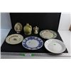 Image 1 : (4) Decorative Porcelain Plates, Maple Syrup Bottle and Angle Decor