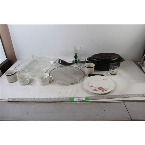 Roaster, Plate, (6) Cups, Utensil Tray
