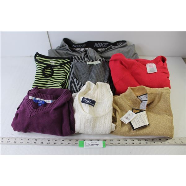 (6) Women's Tops - Sizes Range M-XL, Nike Grey Sweatpants Size M