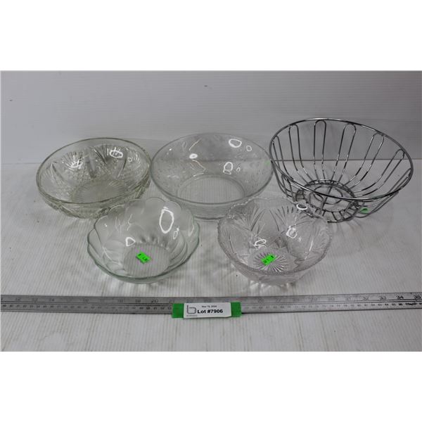 (4) Glass/ Crystal Bowls w/ Metal Bowl Holder