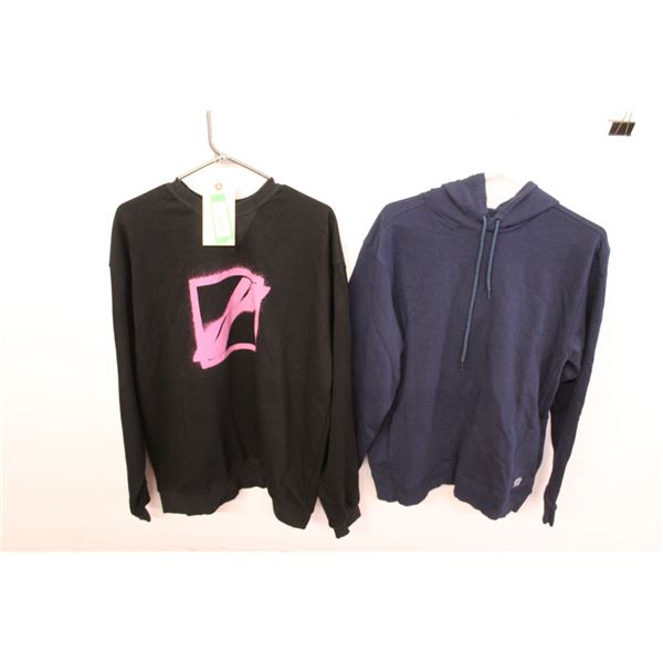 (2) Sweater/Bunnyhug Women's large