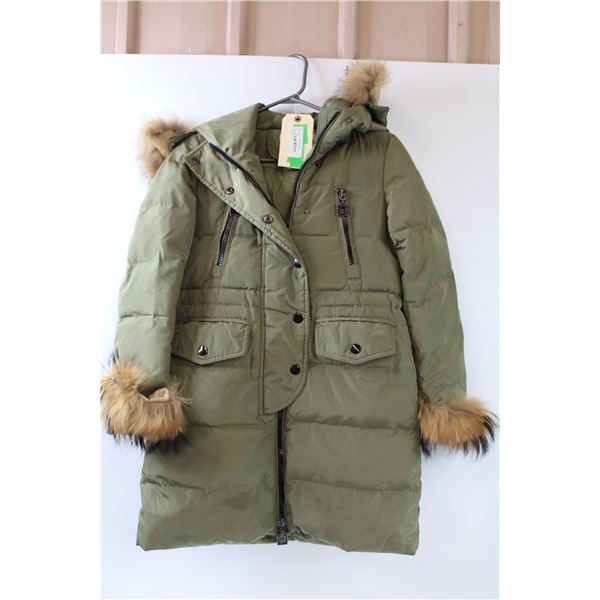 * Ochuyla women's winter jacket- small