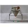 Image 1 : Berry Sieve & Masher Set - 9" Tall