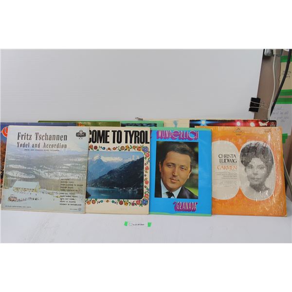 (10) Records: Vera Lynn, Yodeling, Fritz Wunderlich, Folk, Misc.