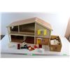Image 1 : Vintage Caroline's Dollhouse (1970) and Furniture
