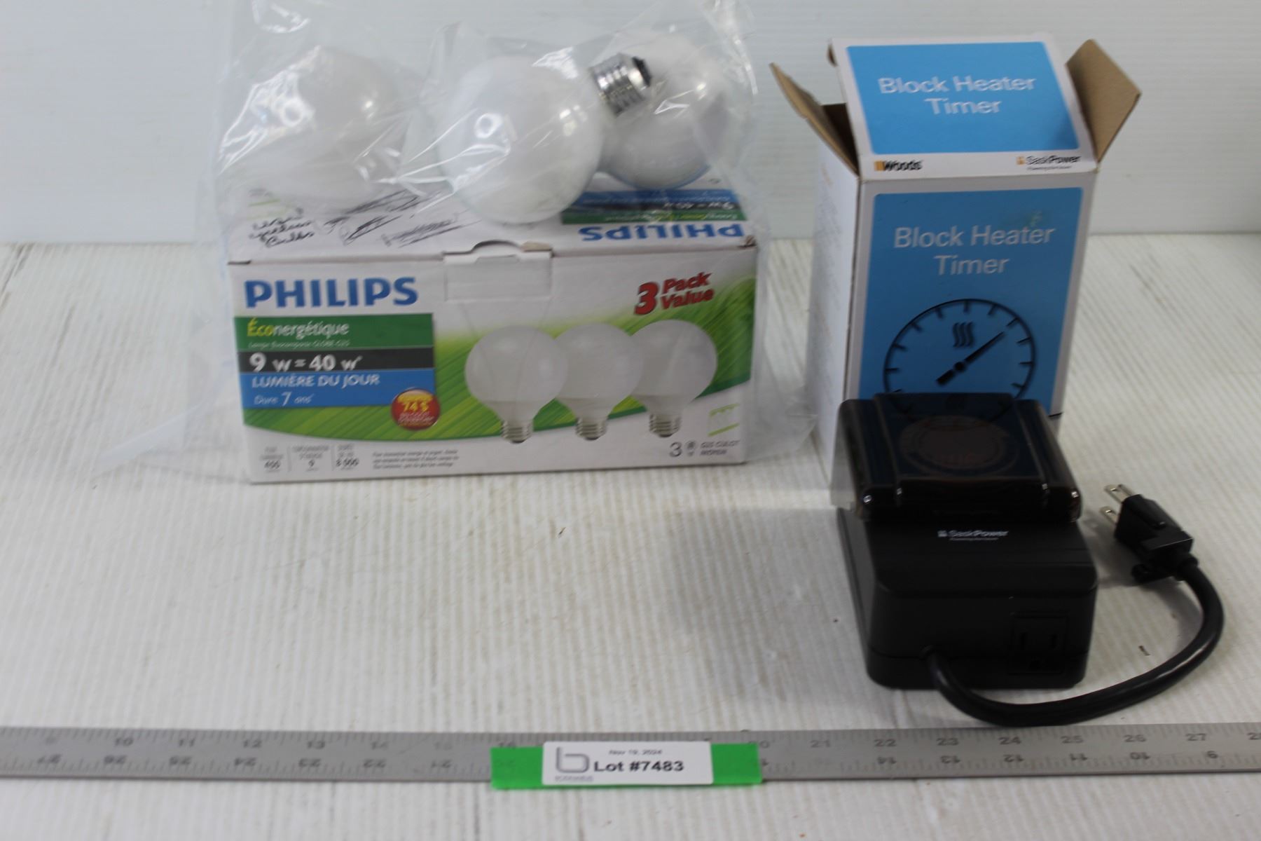Block heater Timer, (3) Phillips Light Bulbs - Bodnarus Auctioneering