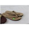 Image 3 : (2) Size 7.5 Sandals